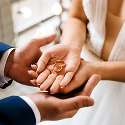 coupleHands